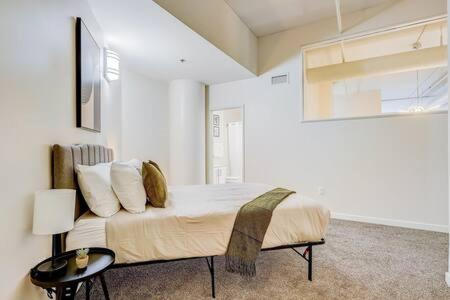 אינדיאנפוליס Cozysuites - 2Br With Direct Skybridge Access #1 מראה חיצוני תמונה