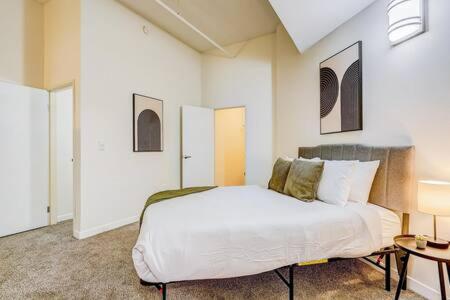 אינדיאנפוליס Cozysuites - 2Br With Direct Skybridge Access #1 מראה חיצוני תמונה