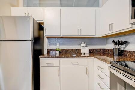 אינדיאנפוליס Cozysuites - 2Br With Direct Skybridge Access #1 מראה חיצוני תמונה